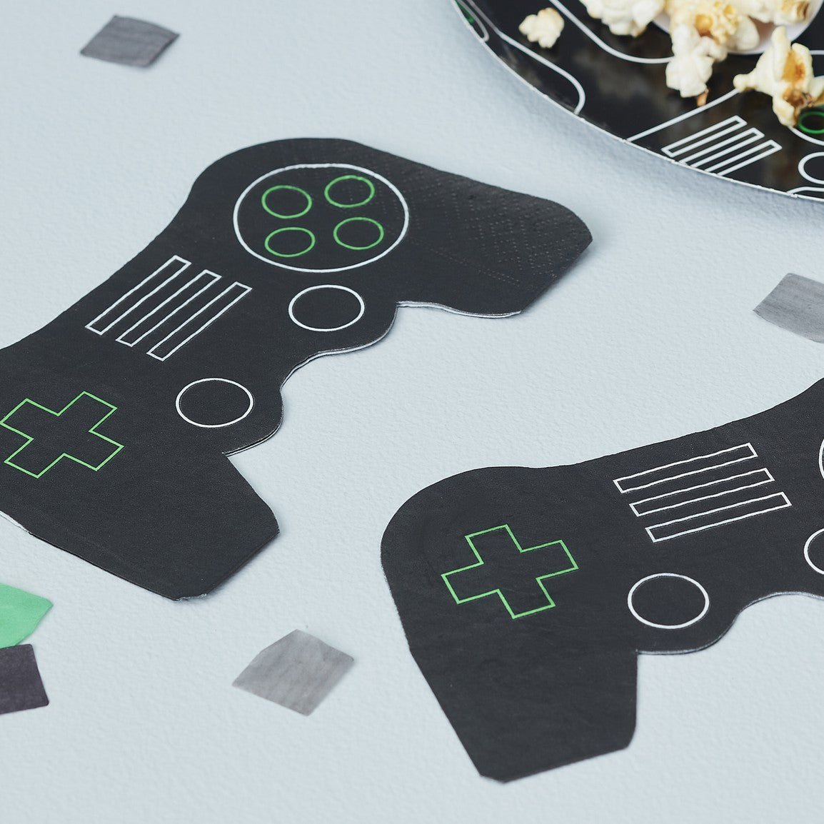 NAPKINS SMALL - BLACK LEVEL UP GAMING CONTROLLER