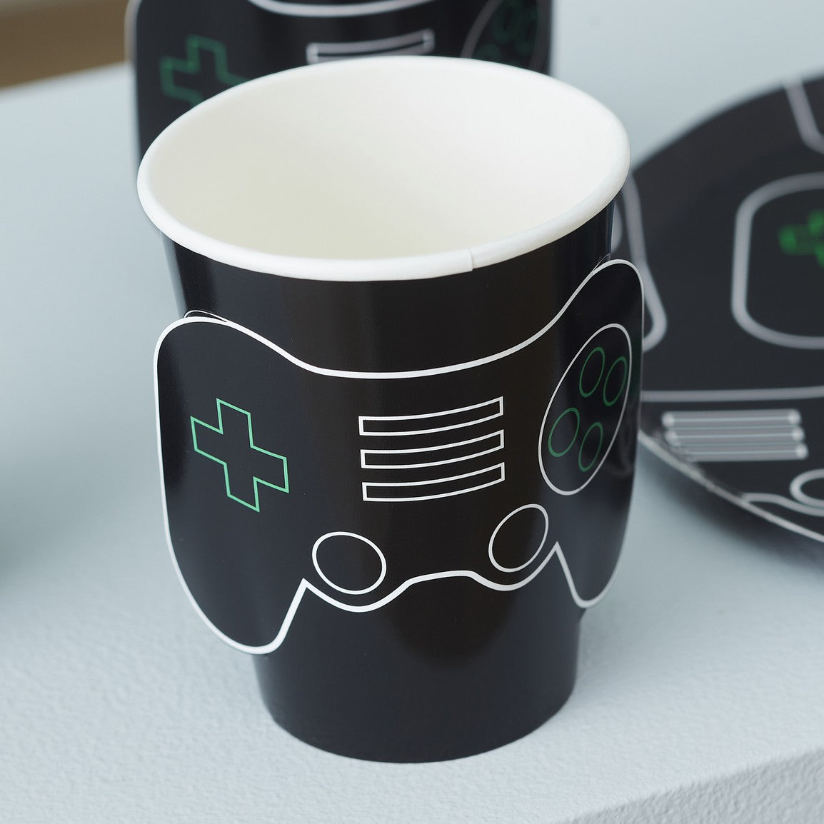 CUPS - BLACK LEVEL UP GAMING POP-OUT CONTROLLER
