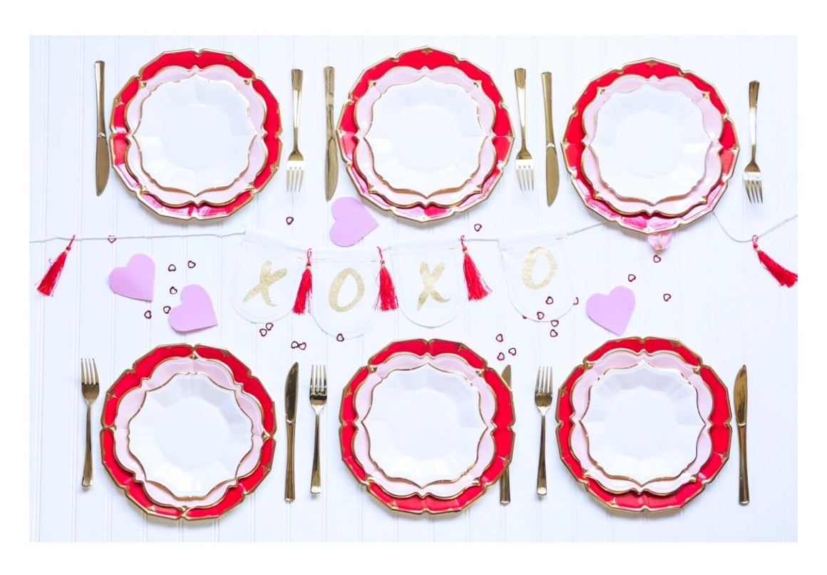 PLATES XL DINNER - RED RUBY SCALLOPED