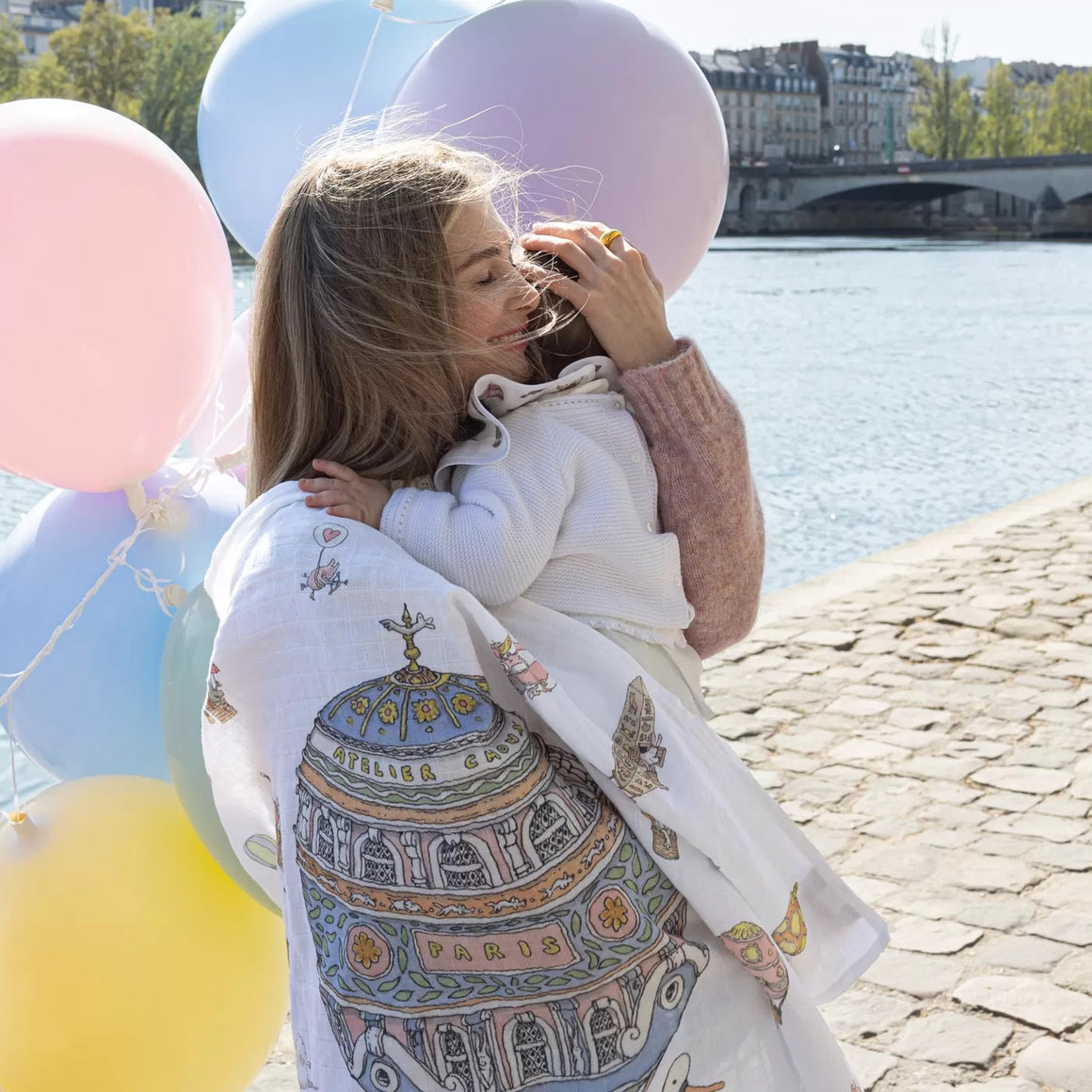 FRENCH CARRÉS LARGE ORGANIC COTTON BABY SWADDLES - ATELIER CHOUX LARGE HOT AIR BALLOON