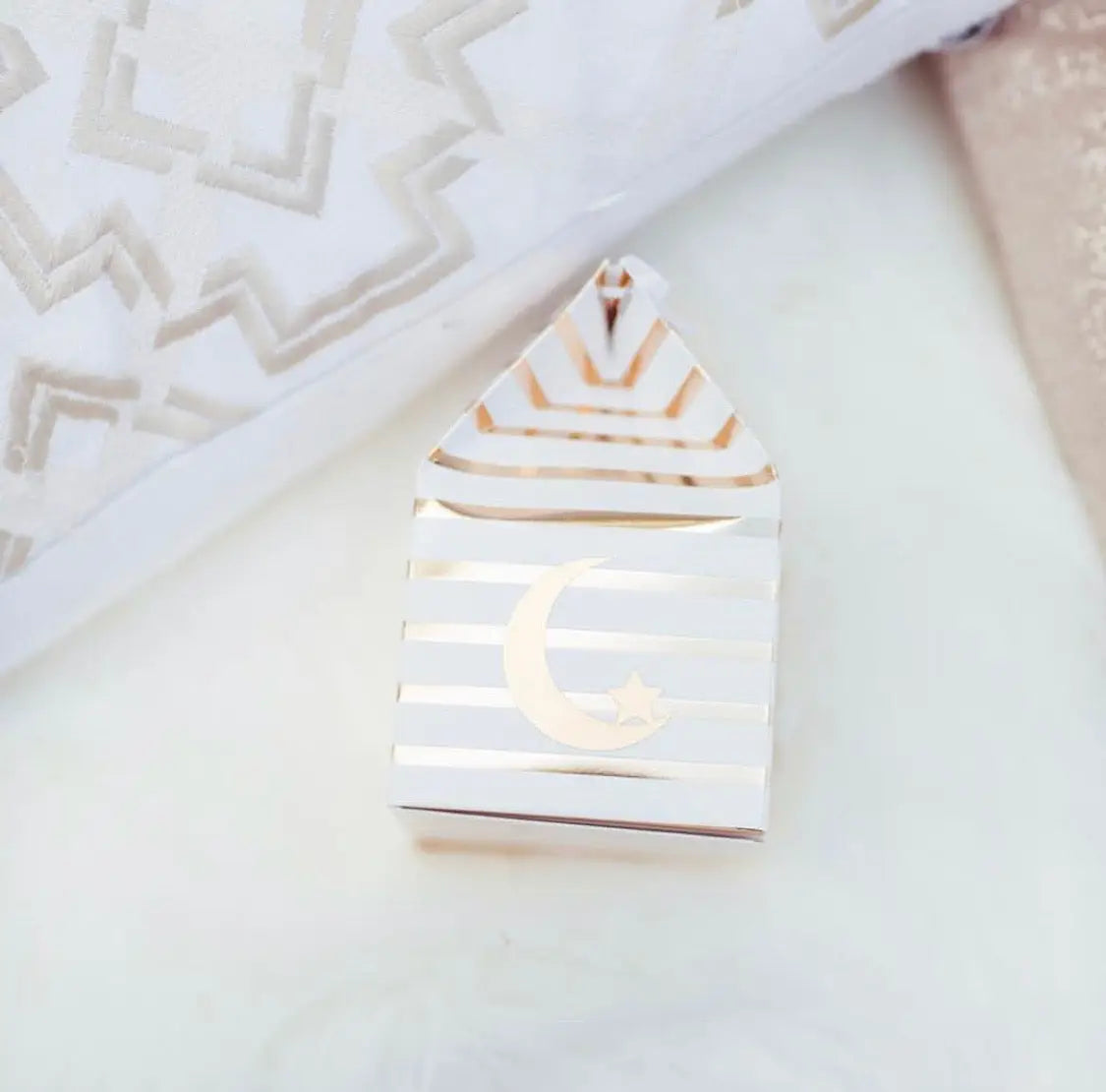FAVOUR & TREAT BOXES - CRESCENT MOON & STARS