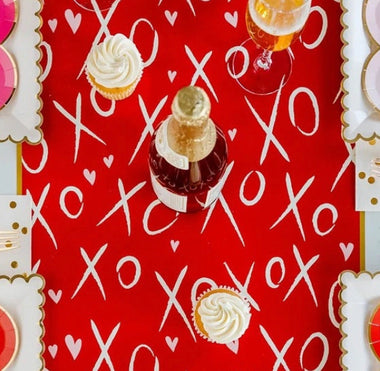 TABLERUNNER - RED XOXO