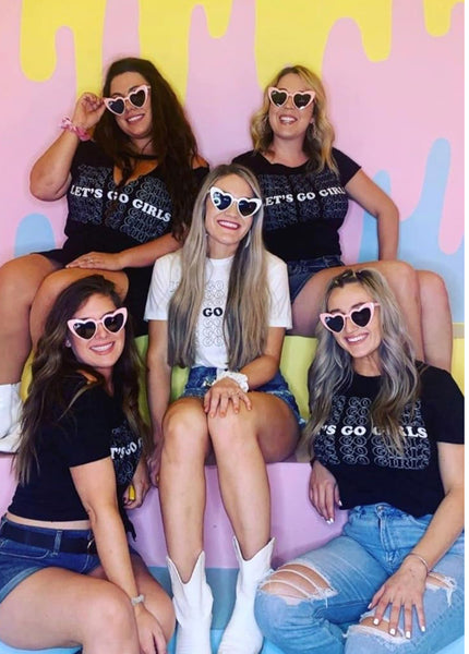 SUNGLASSES ADULT - RETRO HEART SUNNIES