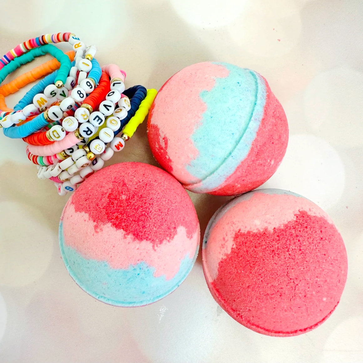 ARTISAN BATH BOMBS - SURPRISE LARGE TAYLOR SWIFT SWIFTIE FRIENDSHIP BRACELET