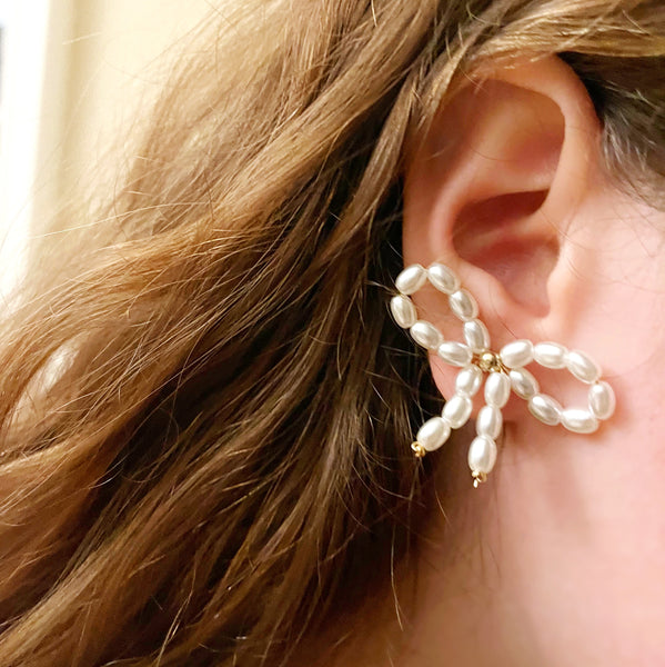 EARRINGS - PETITE PEARL BOWS