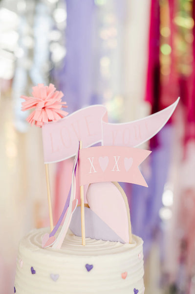 DECORATION - VALENTINE PENNANT