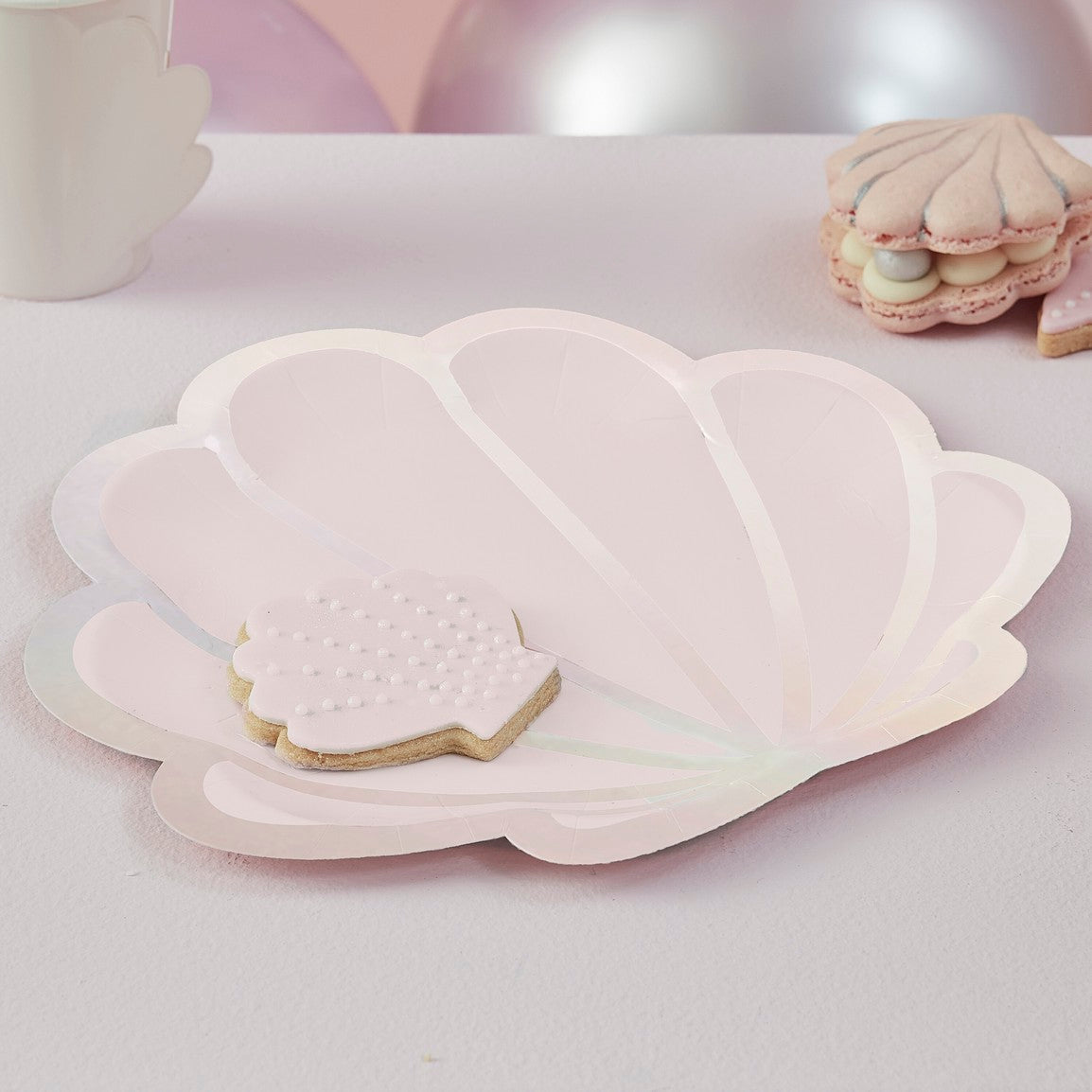PLATES - PINK + IRIDESCENT CLAM SHELL