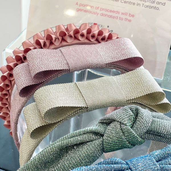WE LOVE YOU CONNIE 
FOUNDATION LUXURY HEADBANDS - BOW FRIENDS DEENA SPARKLY BOW (includes Donation)