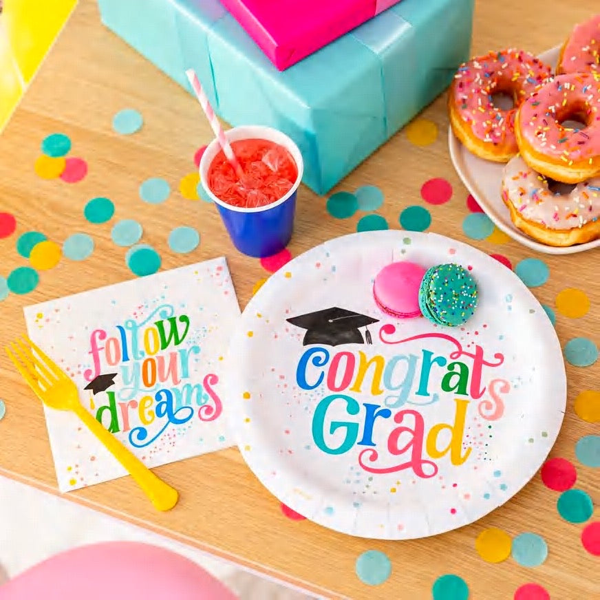 PLATES LARGE - GRAD CONGRATS COLOURFUL (Pack of 40)