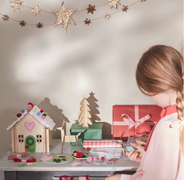 CRAFT KIT - GINGERBREAD EMBROIDERY KIT