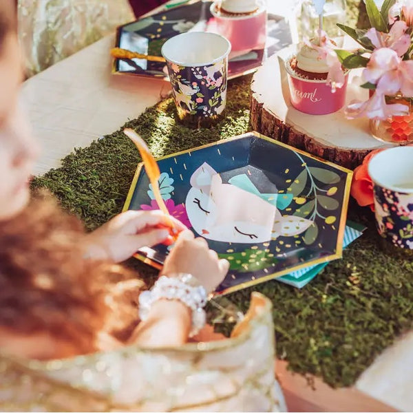 PLATES LARGE - ANIMAL DEER WOODLAND FRIENDS