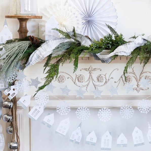 BANNER - PENNANT WHITE FARMHOUSE