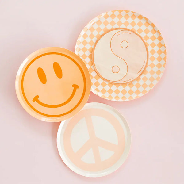 PLATES SMALL - GROOVY PEACE & LOVE SMILEY FACE NEUTRAL