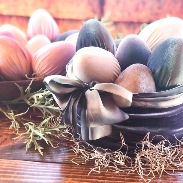 DECORATIVE EGGS - VELVET