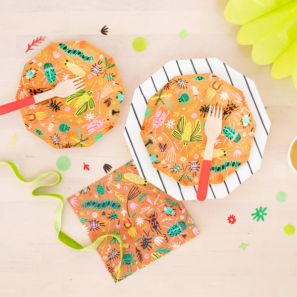 NAPKINS LARGE - ANIMAL BUGS DAYDREAM SOCIETY BACKYARD